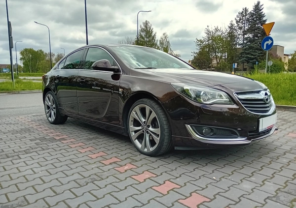 Opel Insignia cena 47400 przebieg: 146000, rok produkcji 2015 z Opole Lubelskie małe 56